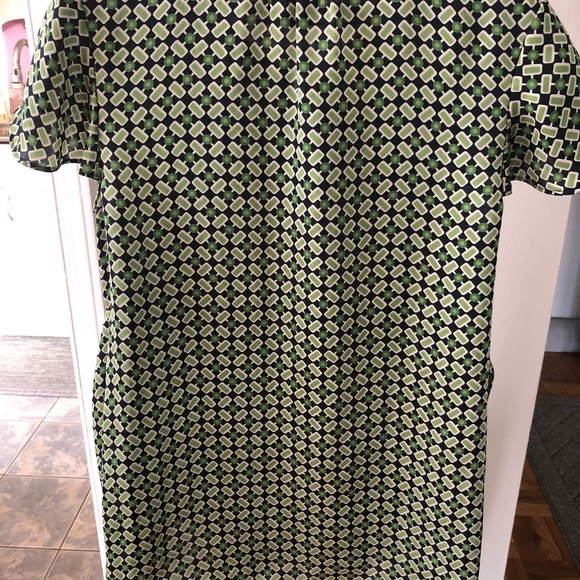 Banana Republic Capped Sleeve Top Size S - Picture 8 of 8